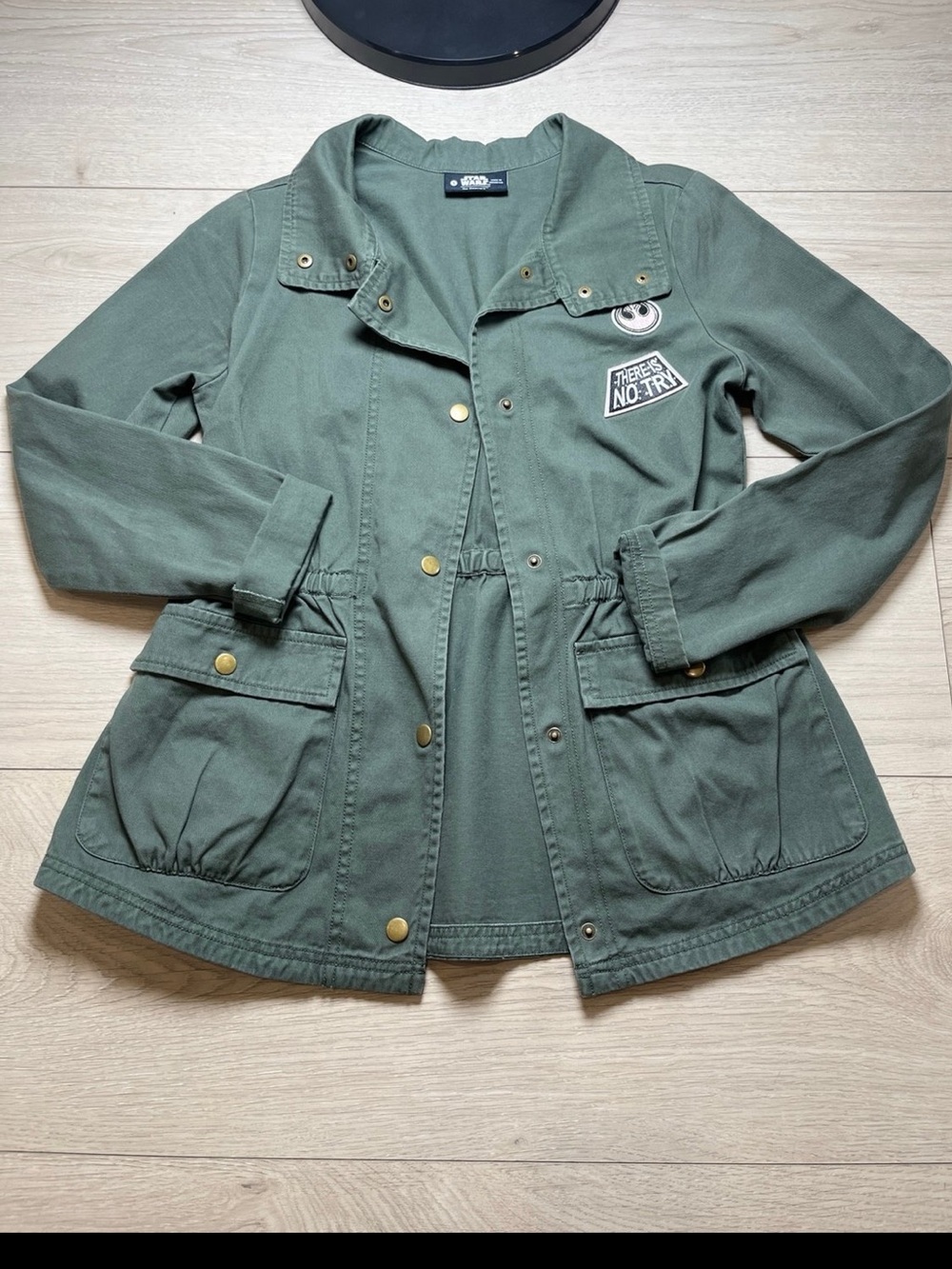 Star Wars Her Universe Anorak Military Jacket Size Medium Patch Button Up Green